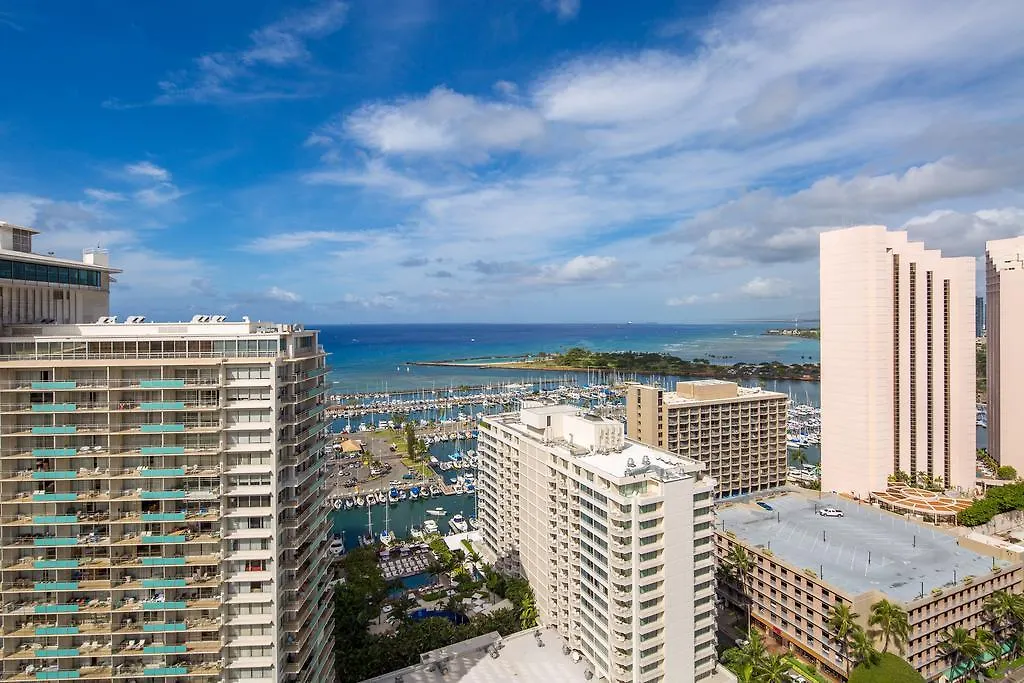 Signature Suites 11 Honolulu 0*,  United States
